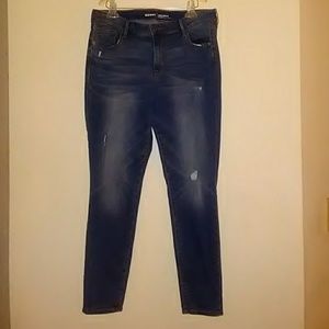 Old Navy Rockstar mid rise skinny jeans Sz 16